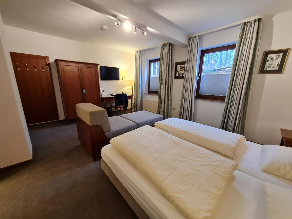 Hotel Waldquelle - Baumhaushotel Aerzen Bagian luar foto