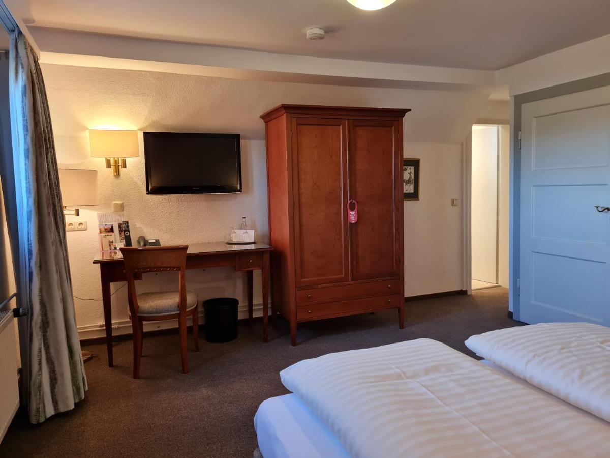 Hotel Waldquelle - Baumhaushotel Aerzen Bagian luar foto