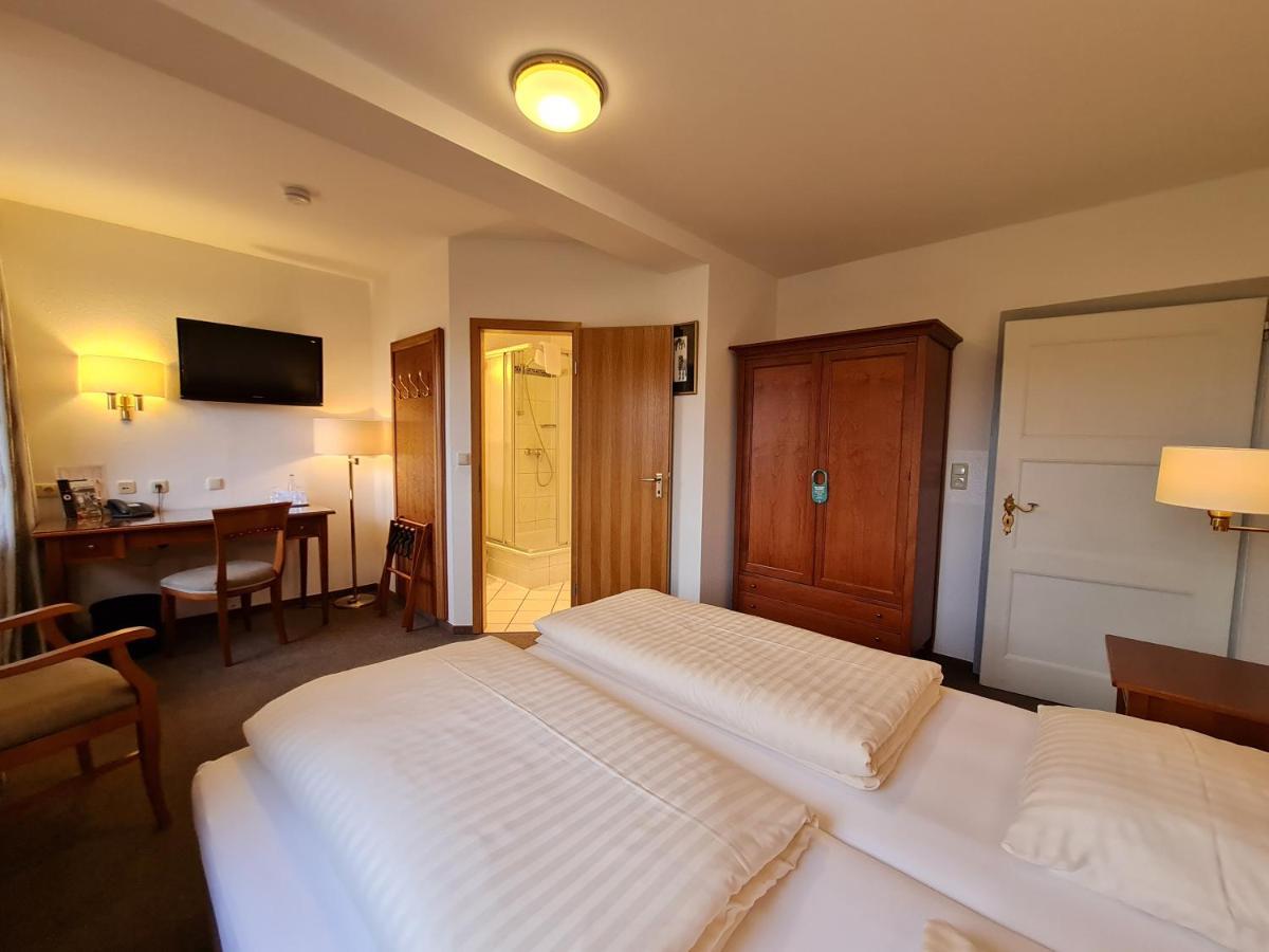 Hotel Waldquelle - Baumhaushotel Aerzen Bagian luar foto