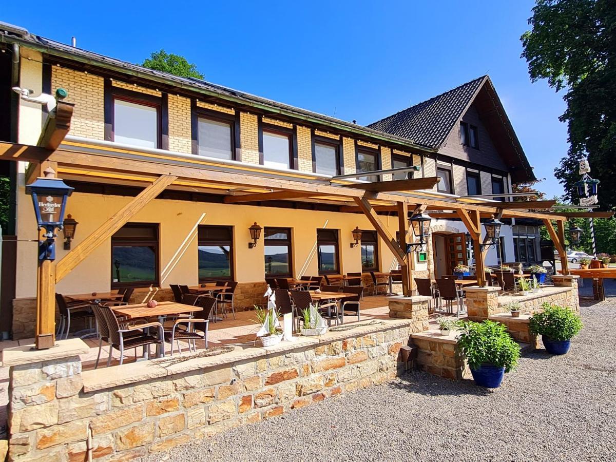 Hotel Waldquelle - Baumhaushotel Aerzen Bagian luar foto