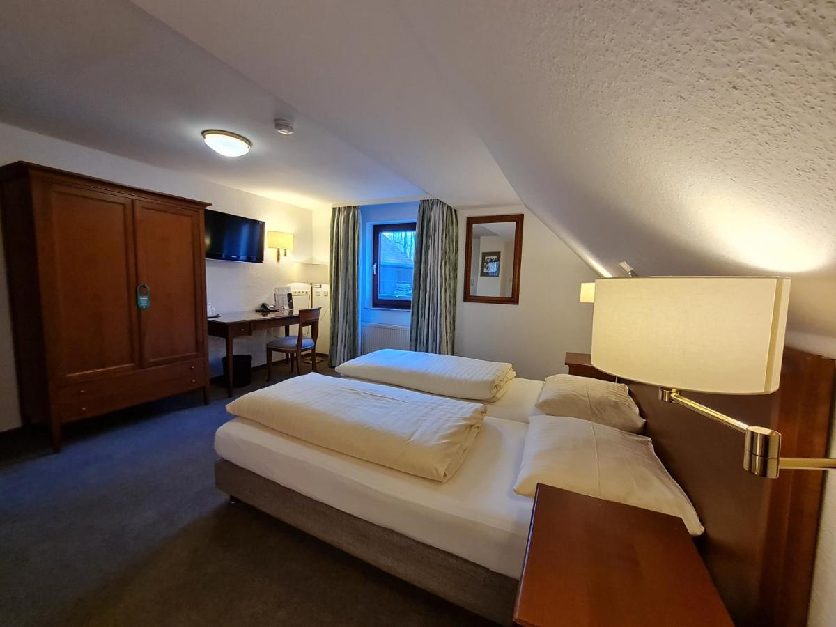Hotel Waldquelle - Baumhaushotel Aerzen Bagian luar foto